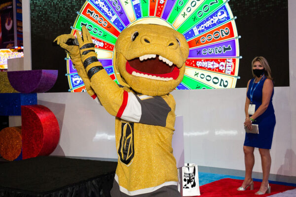 IGT_G2E2021_GoldenKnightPhotos-5-candid